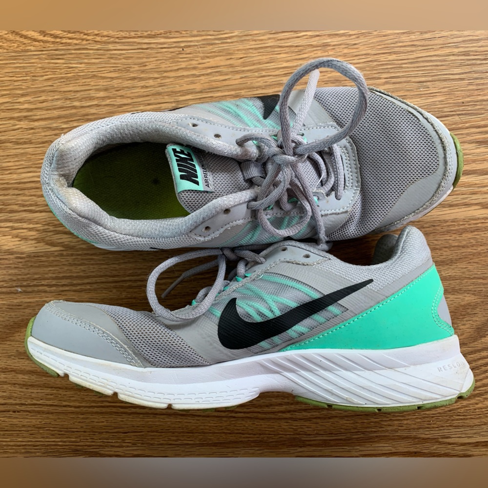 Nike Women’s Air Relentless 5 Size 8